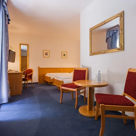 Hotel Erbprinzenpalais 3*