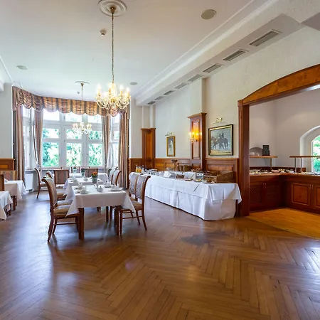 Erbprinzenpalais Hotel 3*