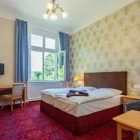 Erbprinzenpalais Hotel 3*