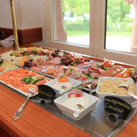 埃尔普林兹宫殿酒店