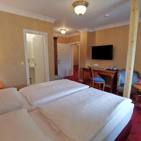 Erbprinzenpalais Szálloda 3*
